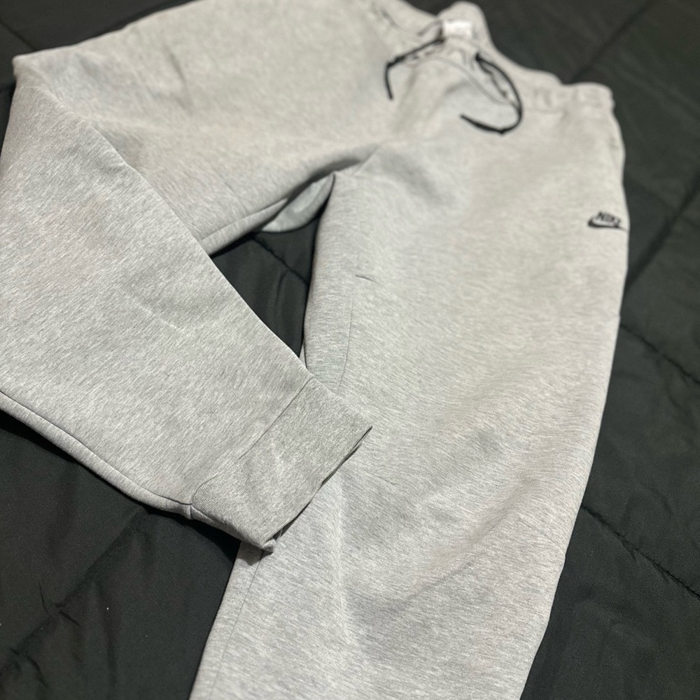 Nike Tech Gray Sweatpants